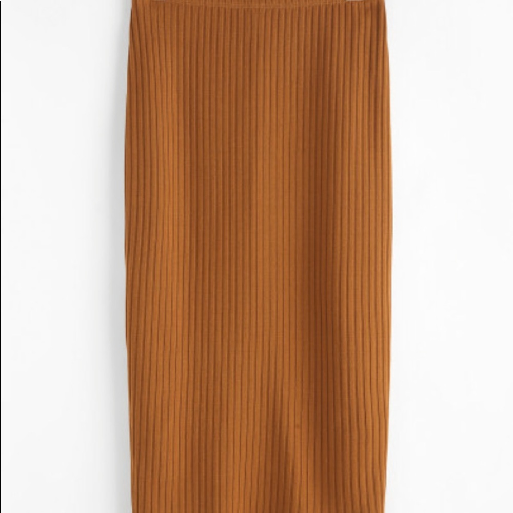 show off  your Curves..